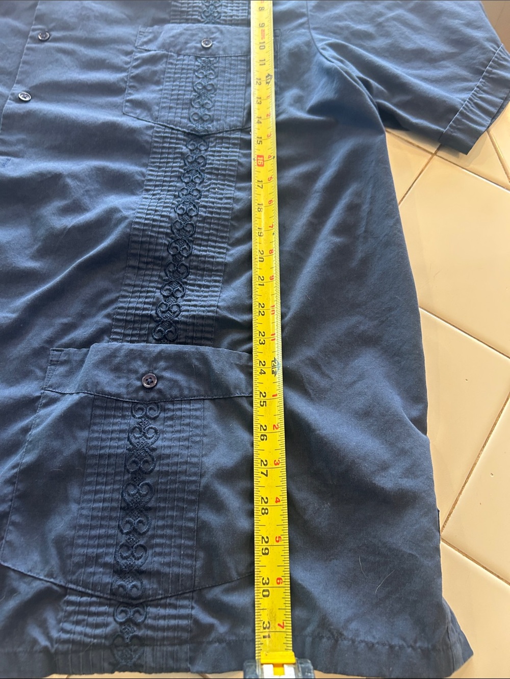 Mens Guayabera - Picture 9 of 11